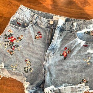 Banjara Floral High-Waisted Shorts Size 9/28